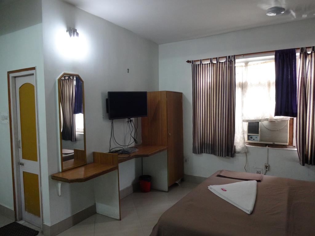 Ajatsatru Hotel Гая Стая снимка
